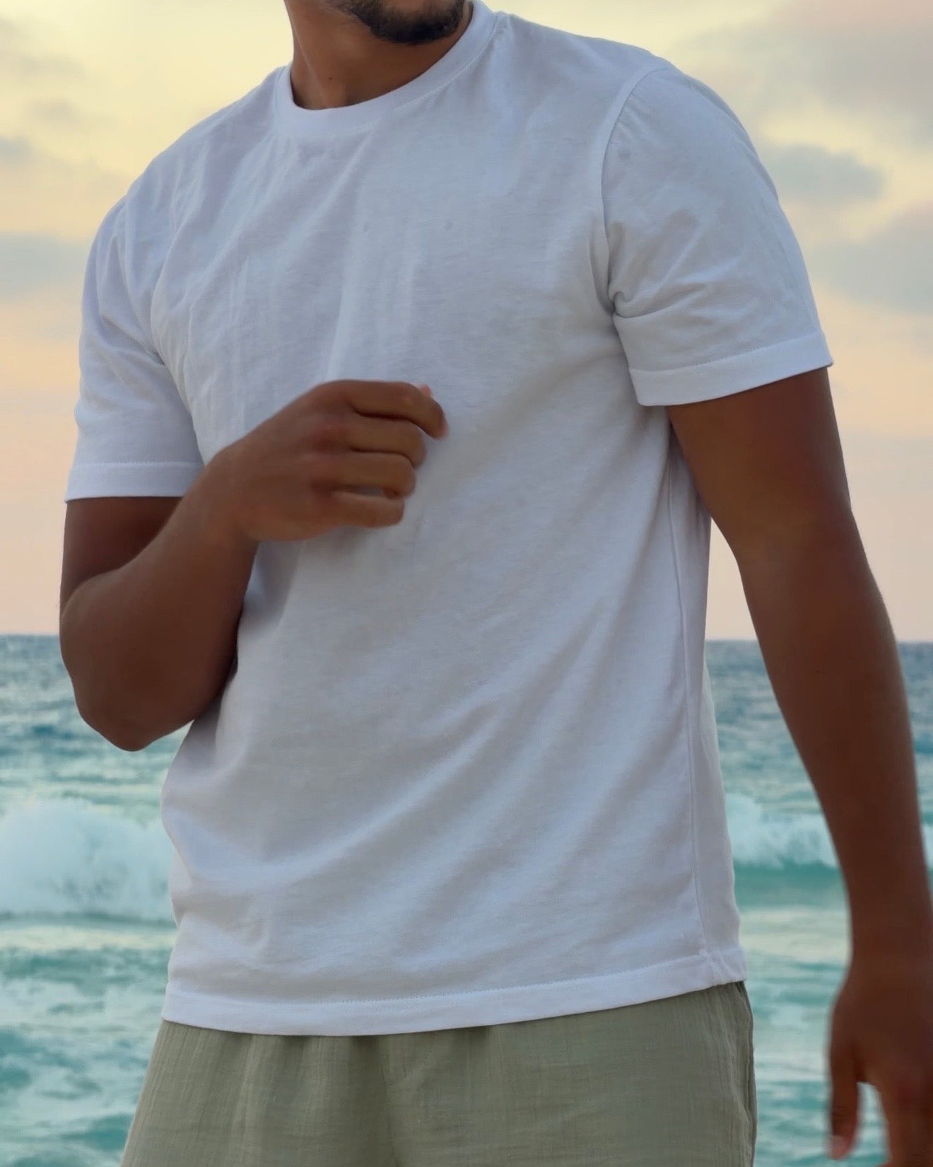 Essential white basic T-shirt