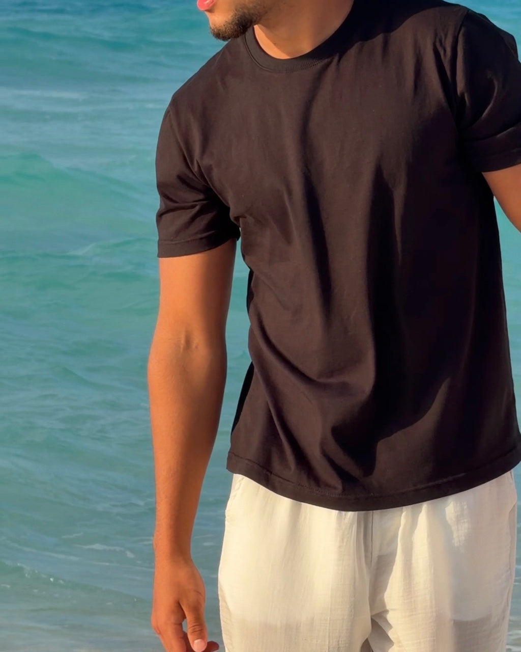 Essential black basic T-shirt