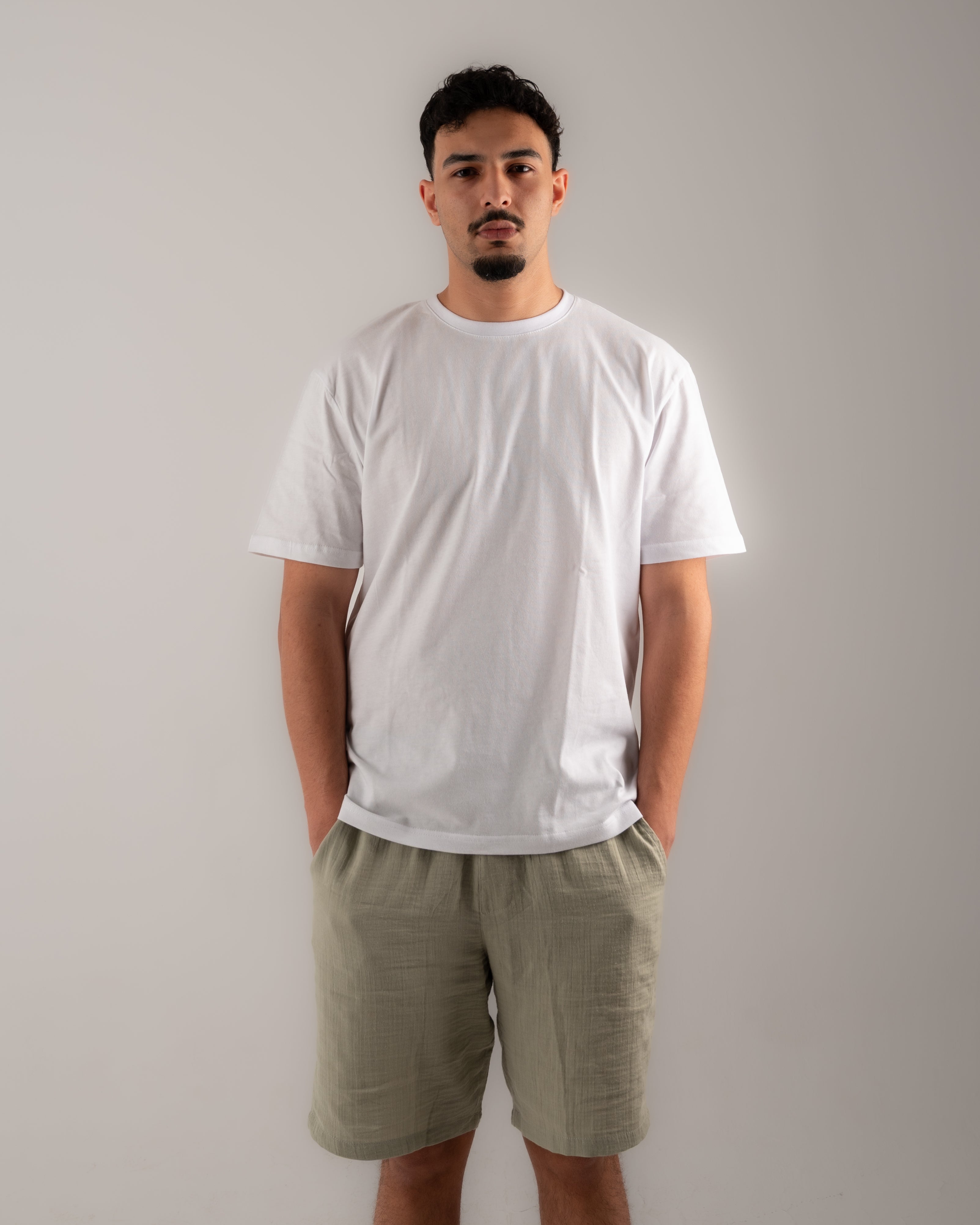 Essential white basic T-shirt