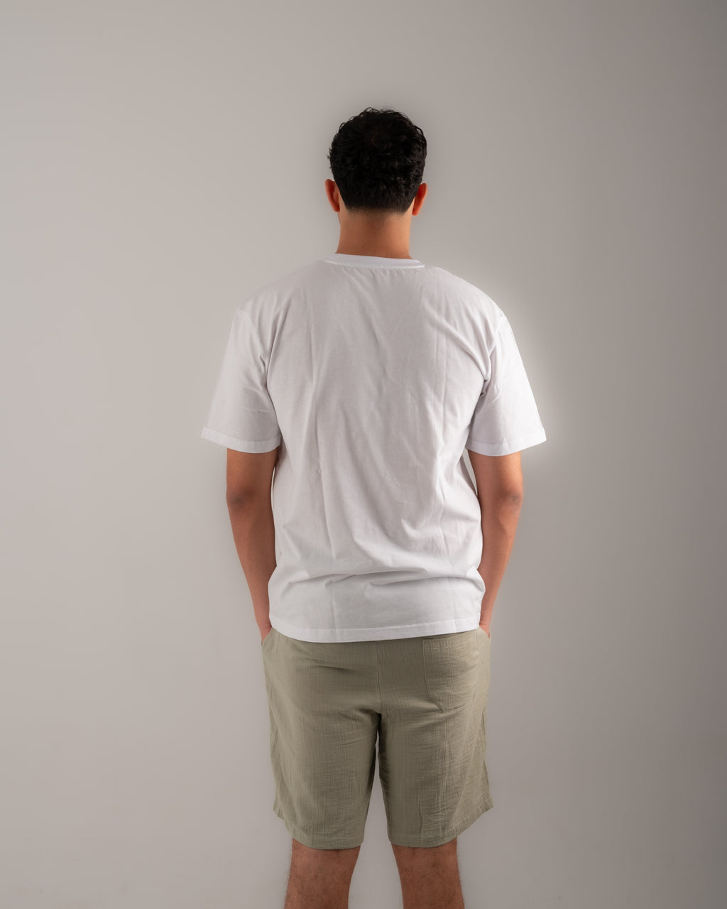 Essential white basic T-shirt