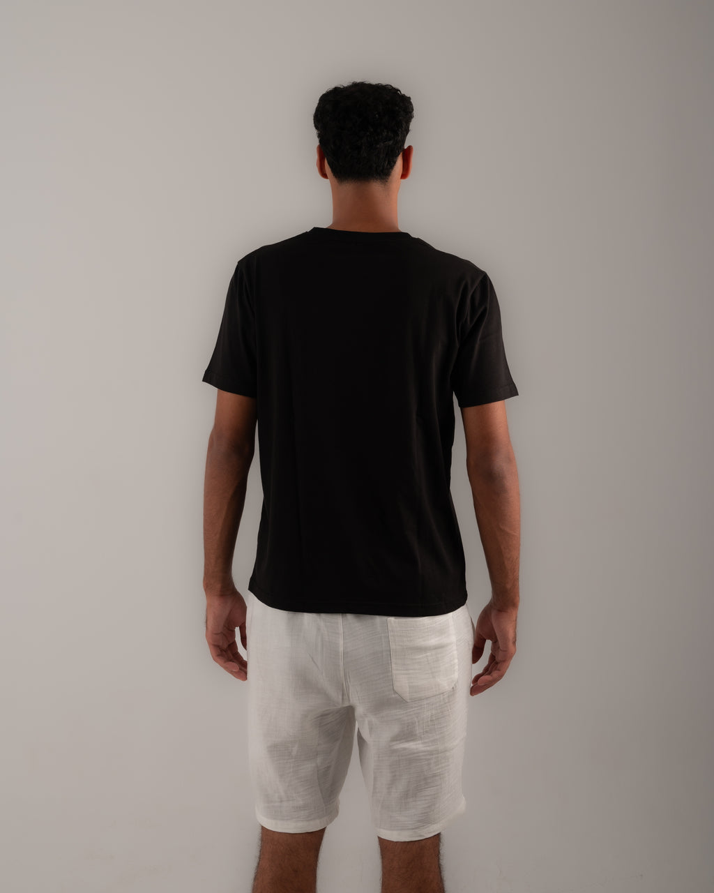 Essential black basic T-shirt
