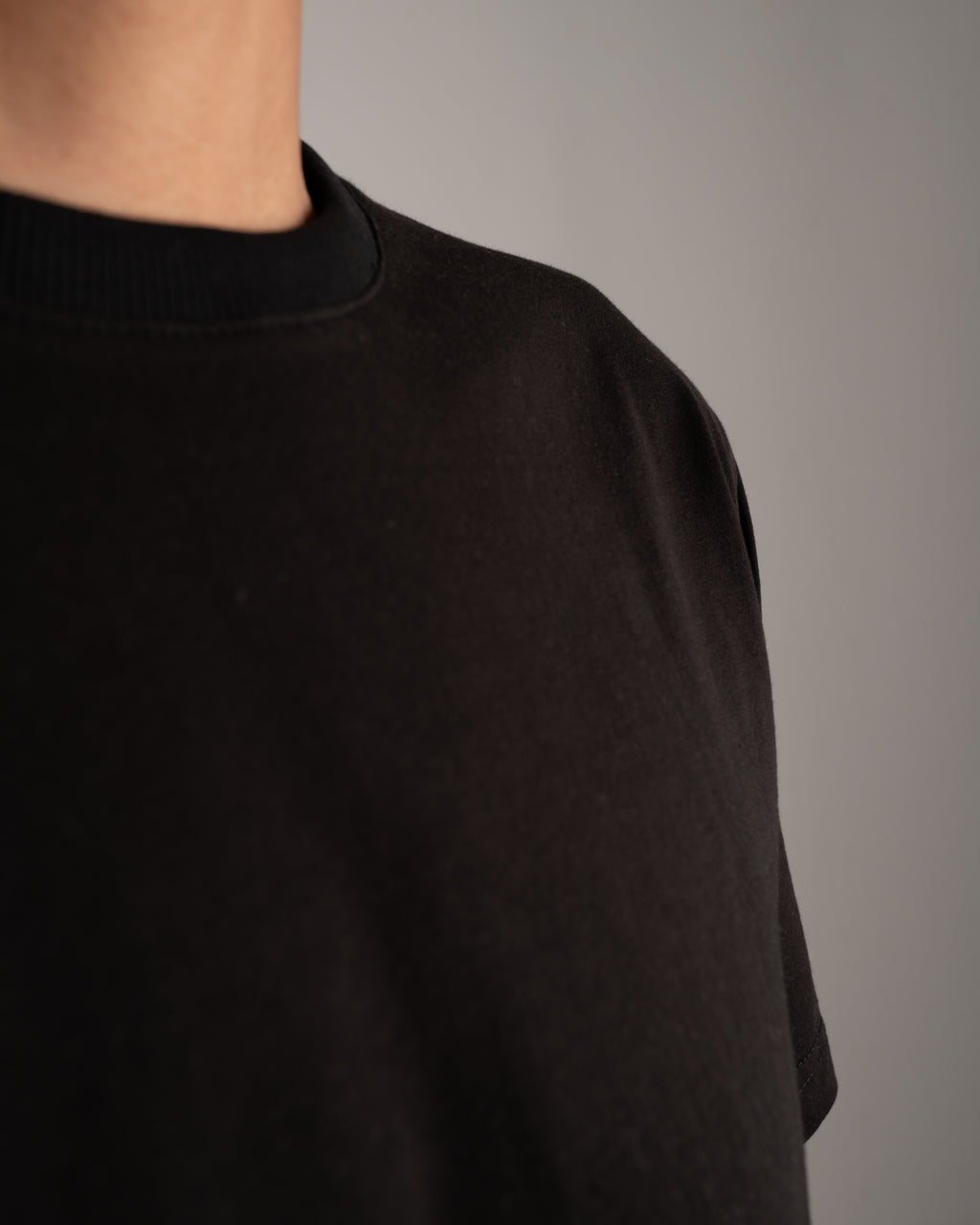 Essential black basic T-shirt