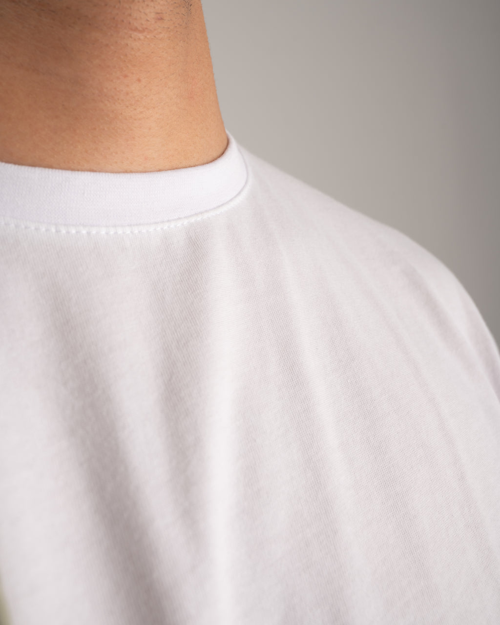 Essential white basic T-shirt